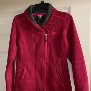 North Face jacket . Warm. Excellent condition .